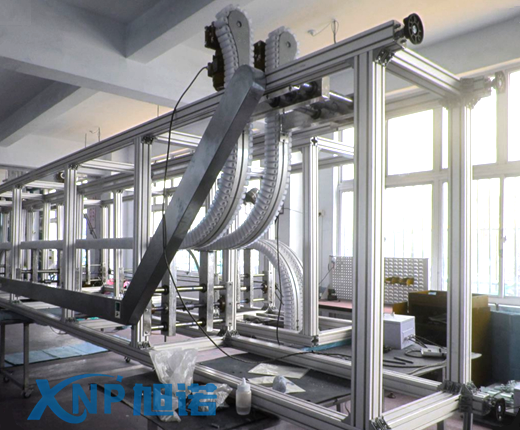 鋁型材提升機(jī)對新能源汽車零配件運(yùn)輸?shù)淖饔?png 鋁型材提升機(jī)對新能源汽車零配件運(yùn)輸?shù)淖饔?png